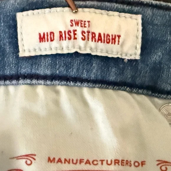 Lucky Brand Sweet Straight Jeans Mid Rise Light Wash Denim - Picture 5 of 12